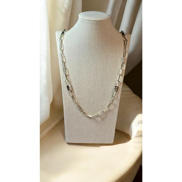 Beautiful Paper clip with Accents Gold Tone Long Necklace - Picture 5 of 6